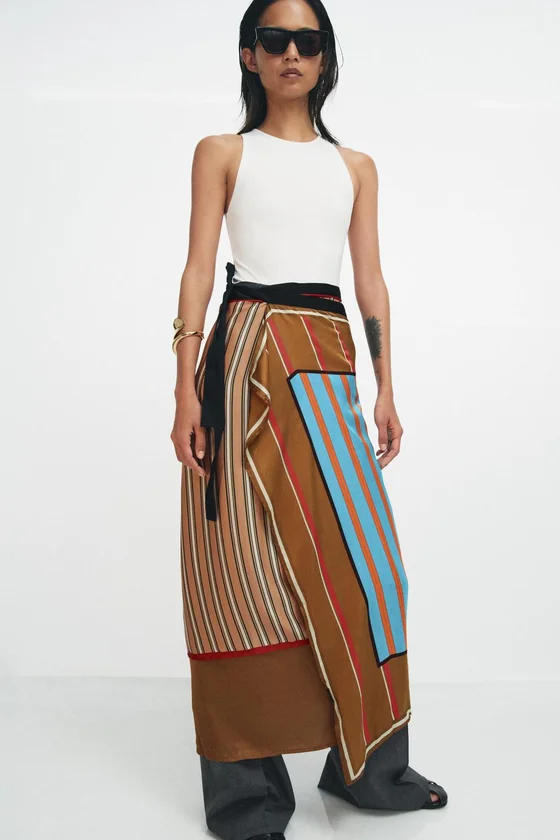 ПАРЕО-ПЛАТОК В ПОЛОСКУ