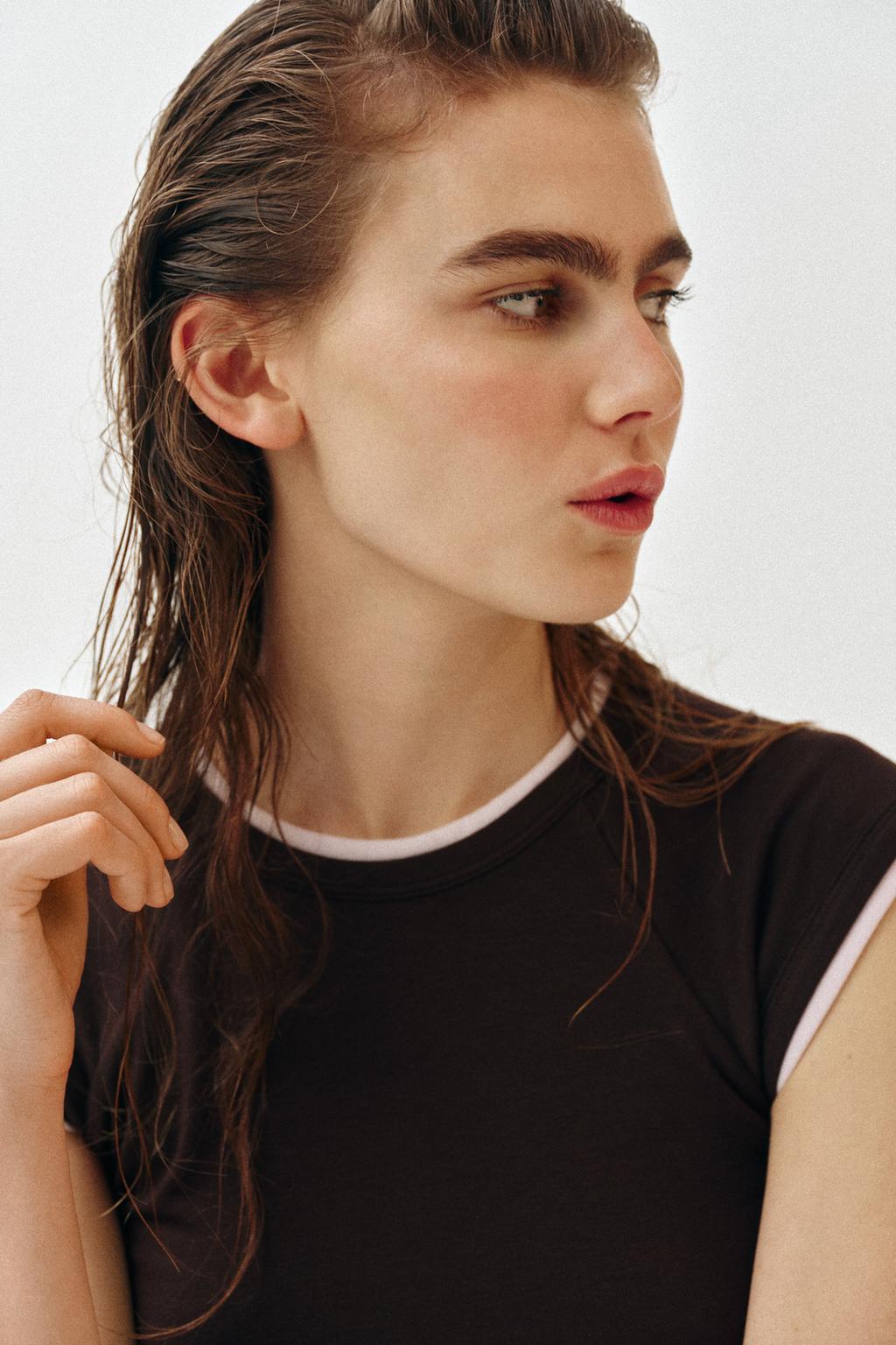 Футболка с двойным эффектом коротких рукавов