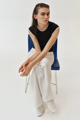 Футболка с двойным эффектом коротких рукавов