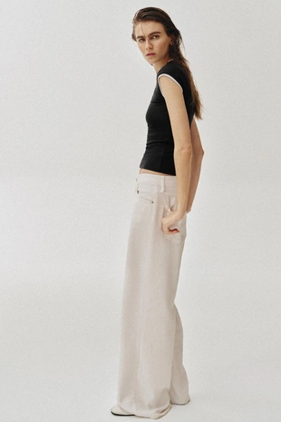 Футболка с эффектом двойного рукава