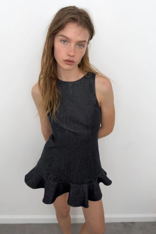 Джинсовое платье Trf с воланами- Заказать в России