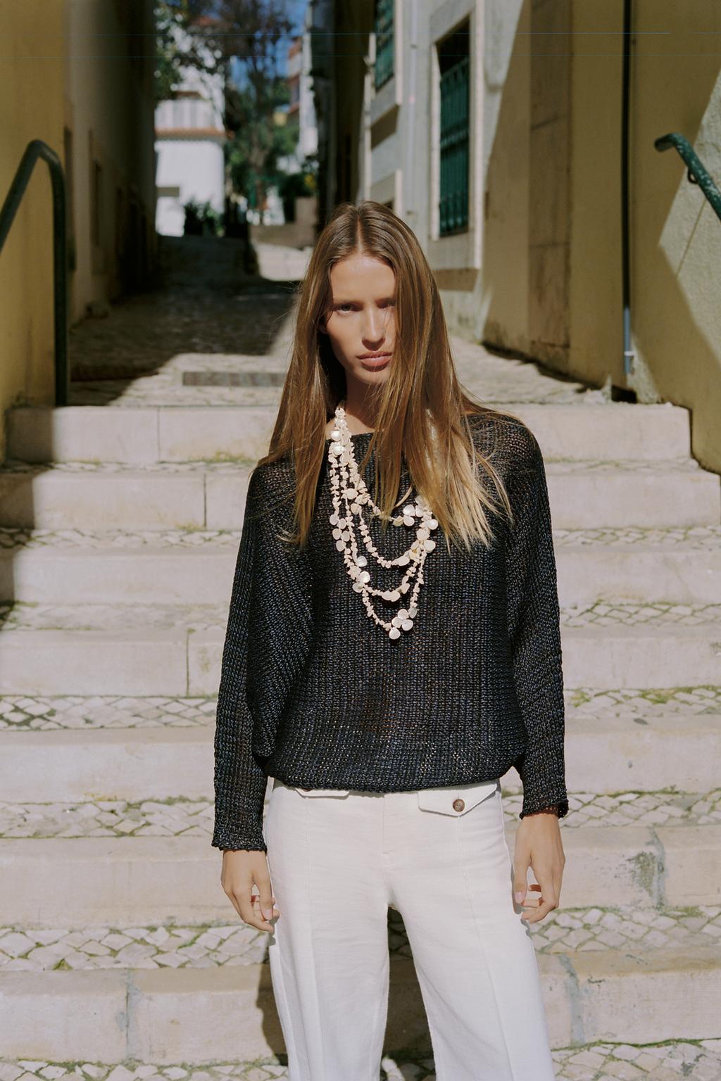 СВИТЕР С ШИРОКИМИ РУКАВАМИ