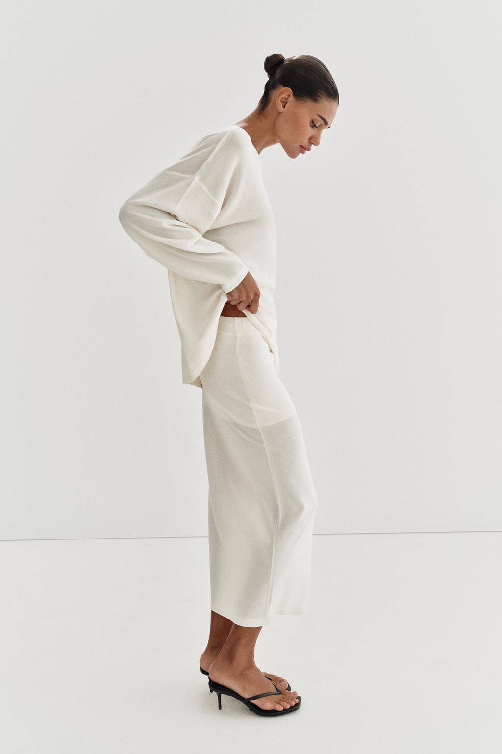 СВИТЕР ОВЕРСАЙЗ ИЗ ТОНКОГО ТРИКОТАЖА