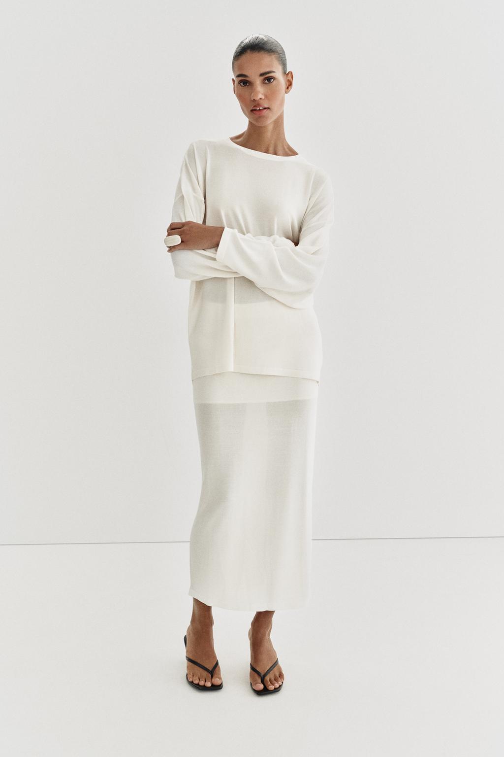 СВИТЕР ОВЕРСАЙЗ ИЗ ТОНКОГО ТРИКОТАЖА