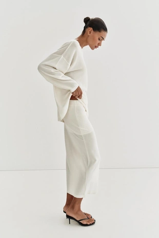 Свитер оверсайз из тонкого трикотажа- Заказать в России