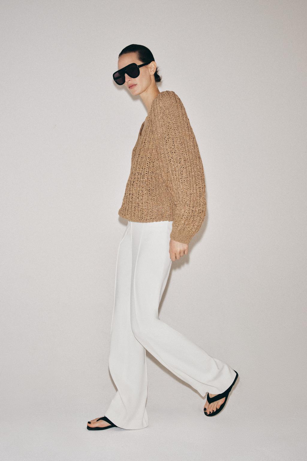 СВИТЕР С ПЕРЕПЛЕТЕННОЙ ЛЕНТОЙ