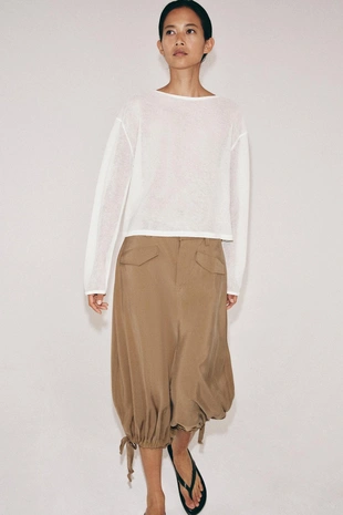 Свитер в сельском стиле ажурной вязки