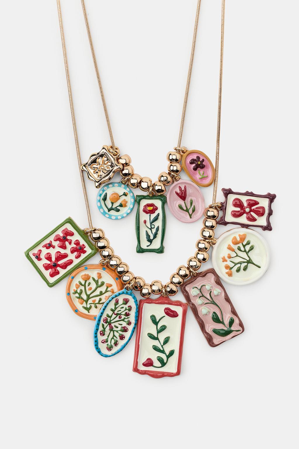 НАБОР ИЗ 2 ОЖЕРЕЛИЙ С ПОДВЕСКАМИ ИЗ СМОЛЫ И ЦВЕТОВ