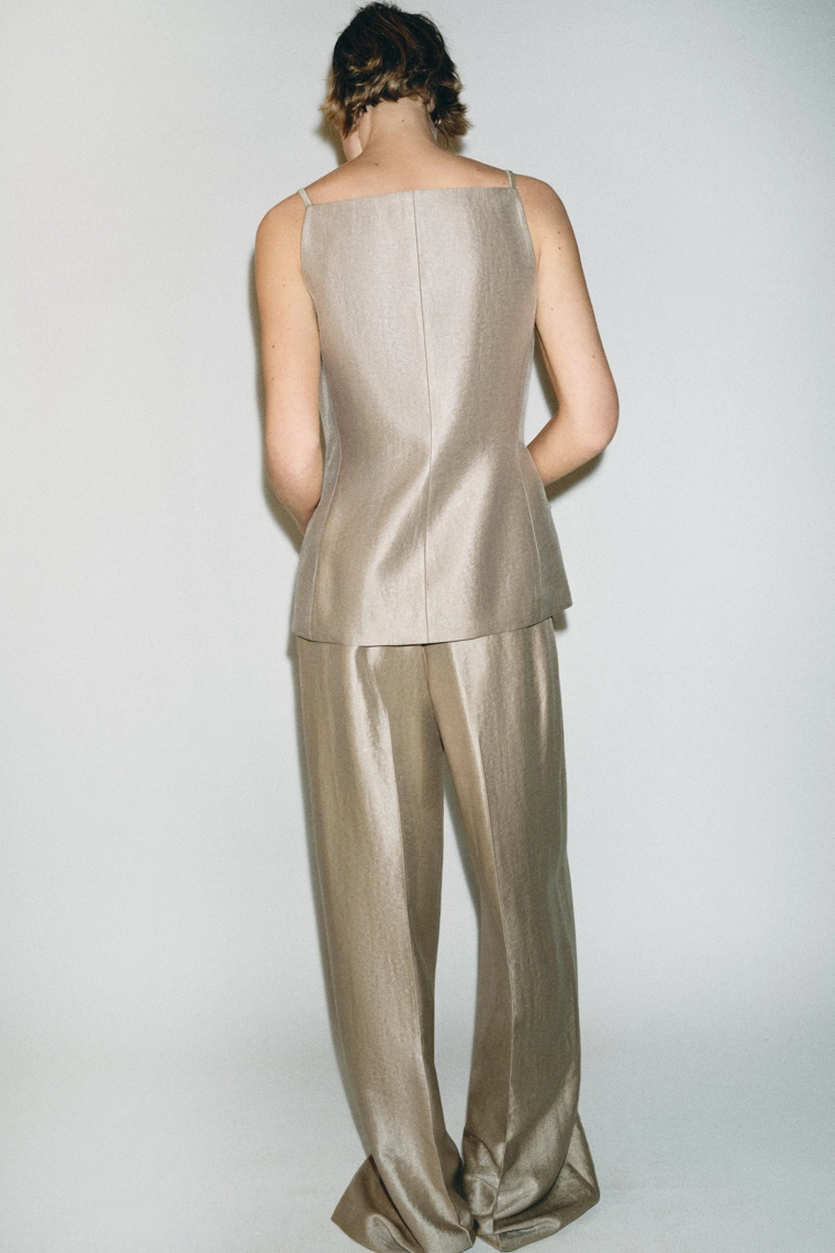 Костюм с брюками прямого кроя с высокой талией