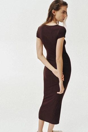 Длинное платье с короткими рукавами- Заказать в России