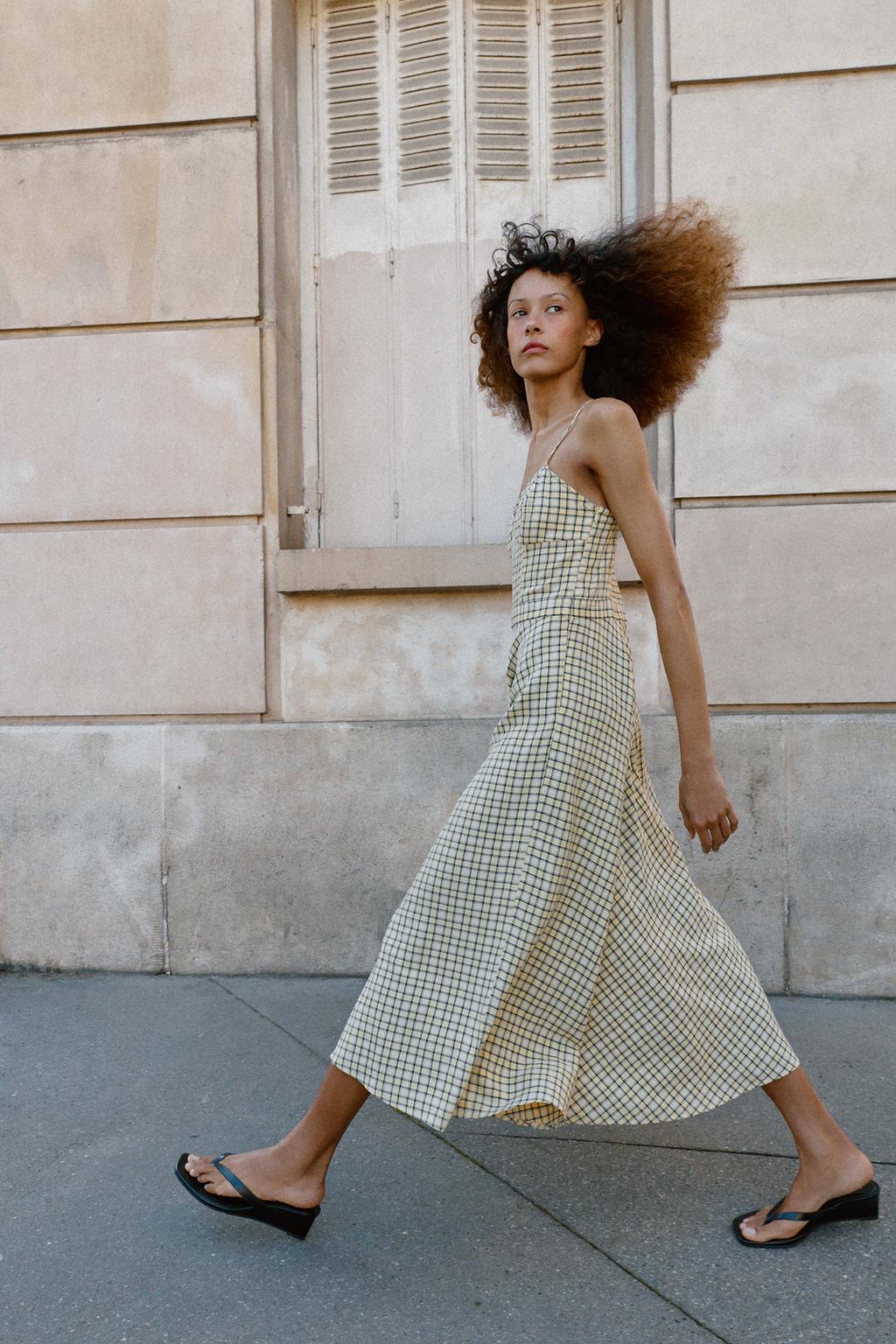 ПЛАТЬЕ МИДИ В КЛЕТКУ С БРЕТЕЛЯМИ