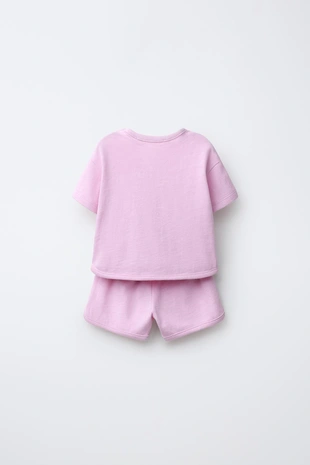 Комплект из футболки и шортов-бермуд из пряжи фламе