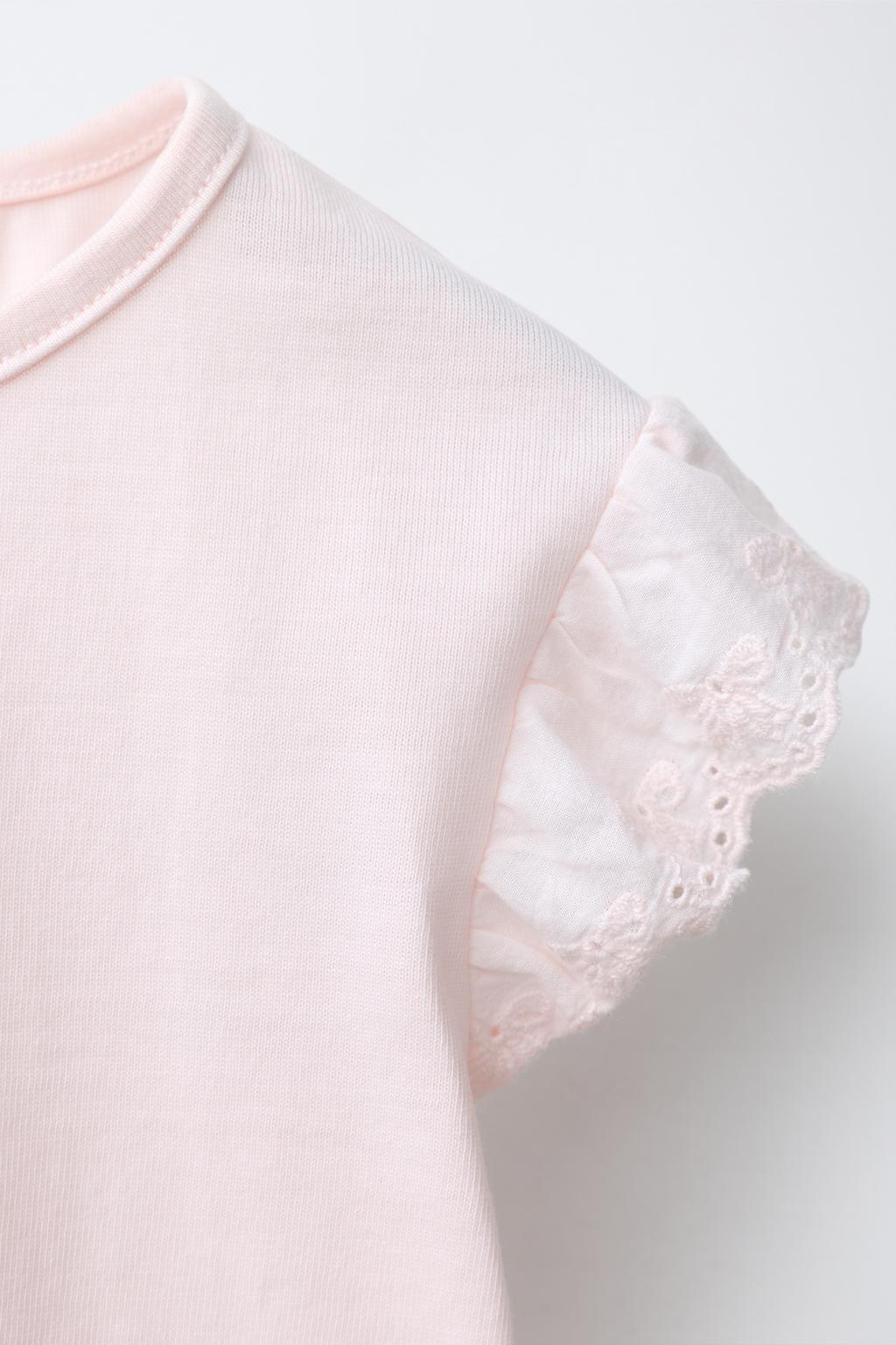 ФУТБОЛКА СО ШВЕЙЦАРСКОЙ ВЫШИВКОЙ