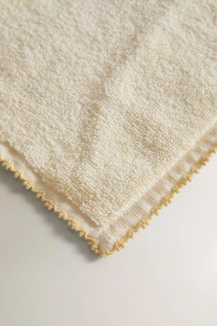 Полотенце для ванны с отделкой каймой- Заказать в России