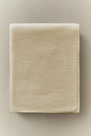 Полотенце для ванны с отделкой каймой- Заказать в России