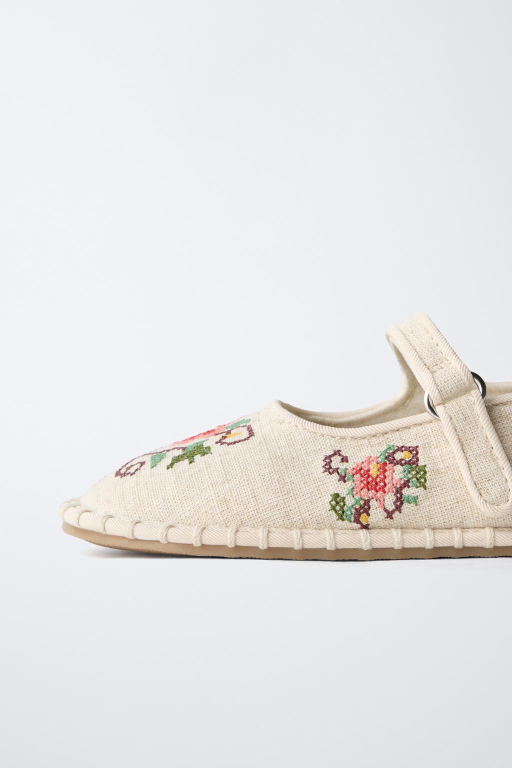 БАЛЕТКИ С ВЫШИВКОЙ