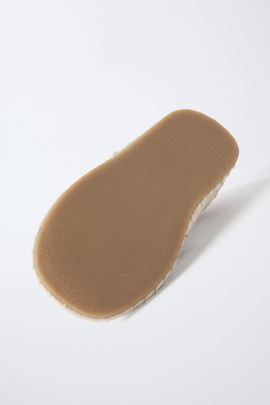 БАЛЕТКИ С ВЫШИВКОЙ