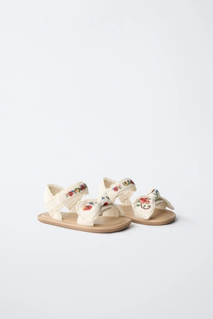 Сандалии с вышивкой- Заказать в России