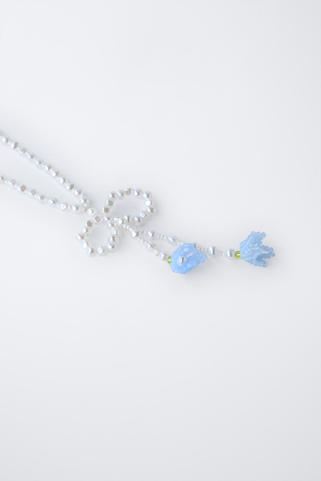 ОЖЕРЕЛЬЕ ИЗ ИСКУССТВЕННОГО ЖЕМЧУГА С ЦВЕТОЧНЫМ ПРИНТОМ И БУСИНАМИ