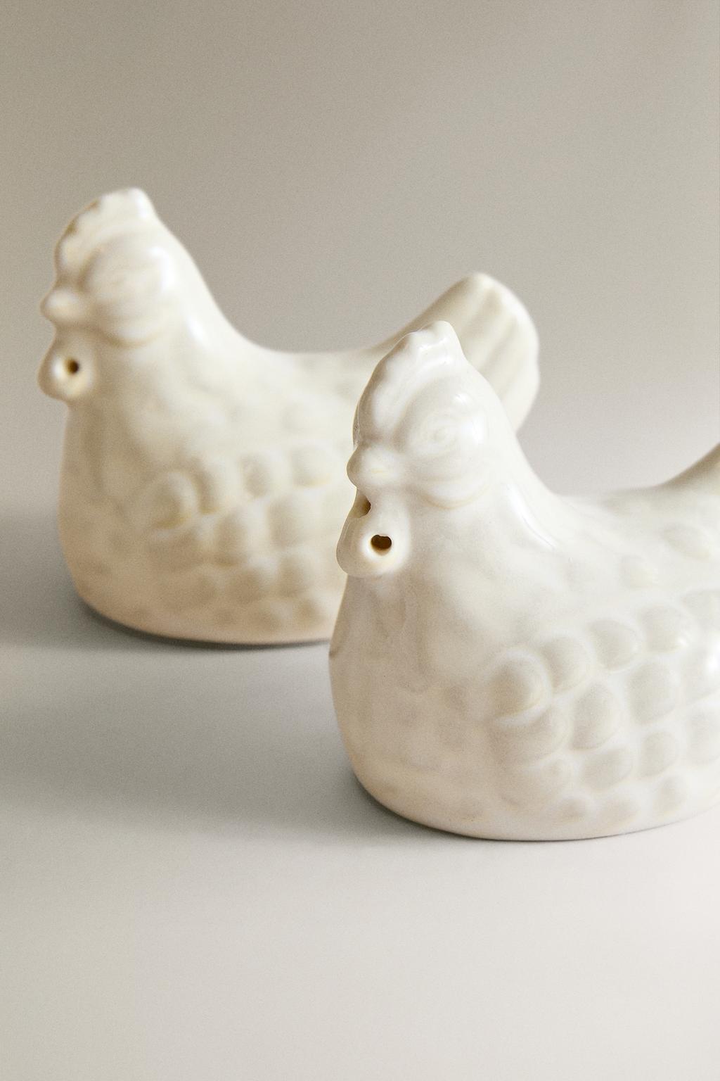 Набор солонка и перечница в форме курицы