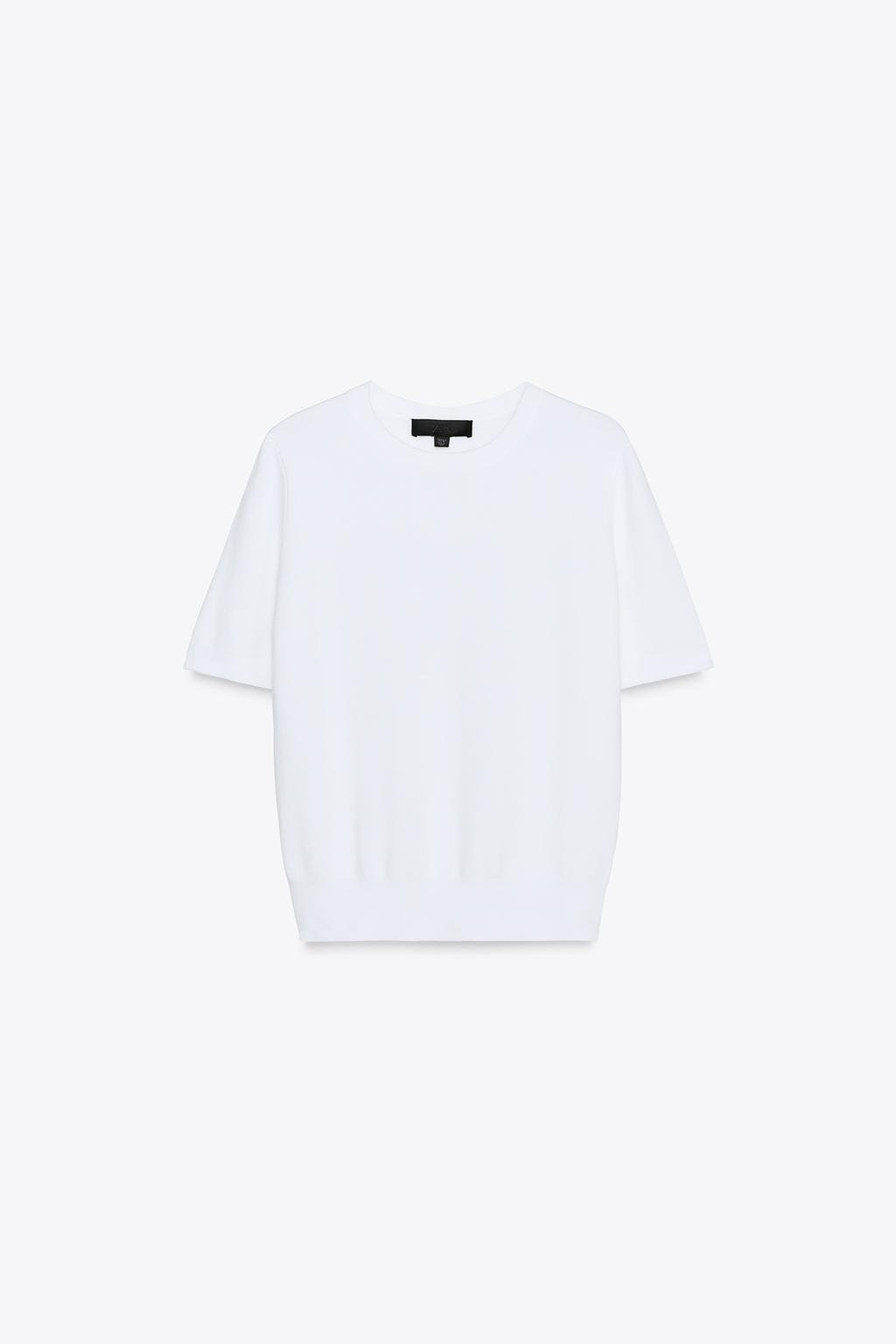 БАЗОВЫЙ ОДНОТОННЫЙ ТРИКОТАЖНЫЙ ТОП С КОРОТКИМИ РУКАВАМИ