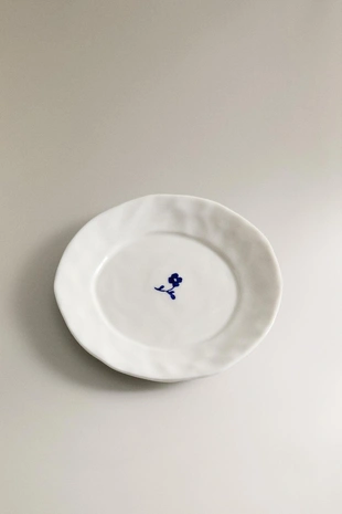 Фарфоровая боковая тарелка с цветочным принтом- Заказать в России