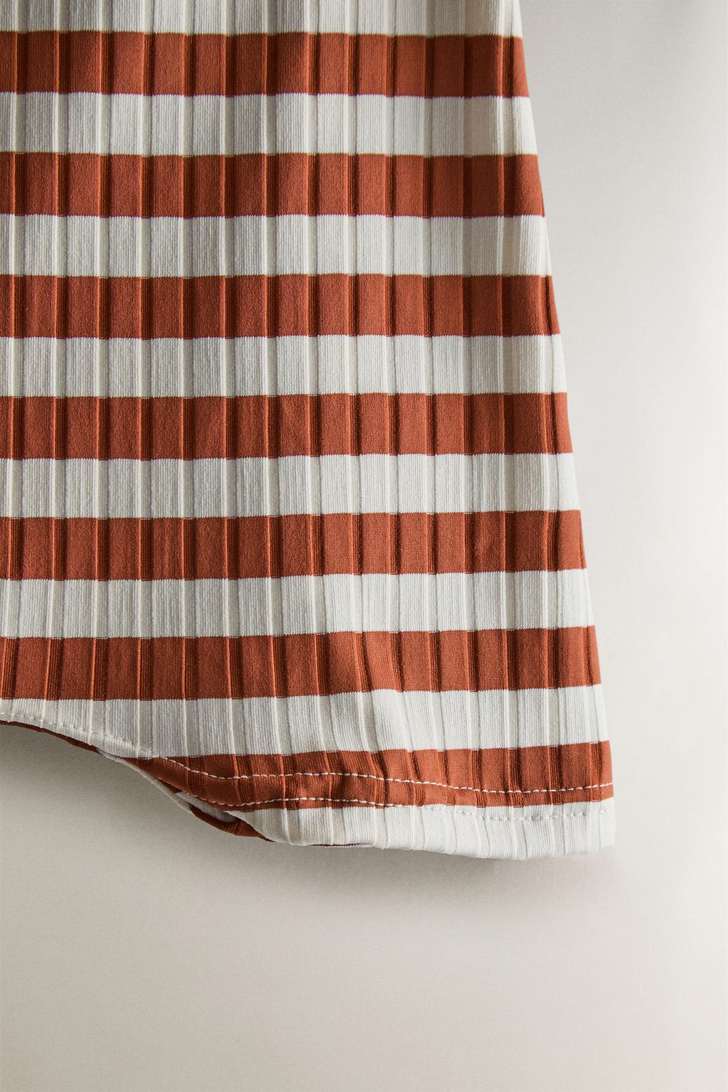 Детский комбинезон для пляжа в полоску