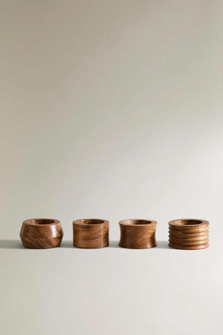 Набор деревянных кольц для салфеток (набор из 4 штук)