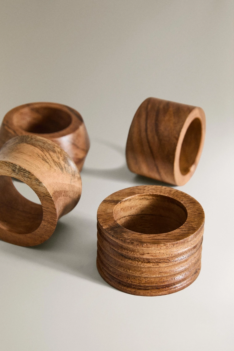 Набор деревянных кольц для салфеток (набор из 4 штук)