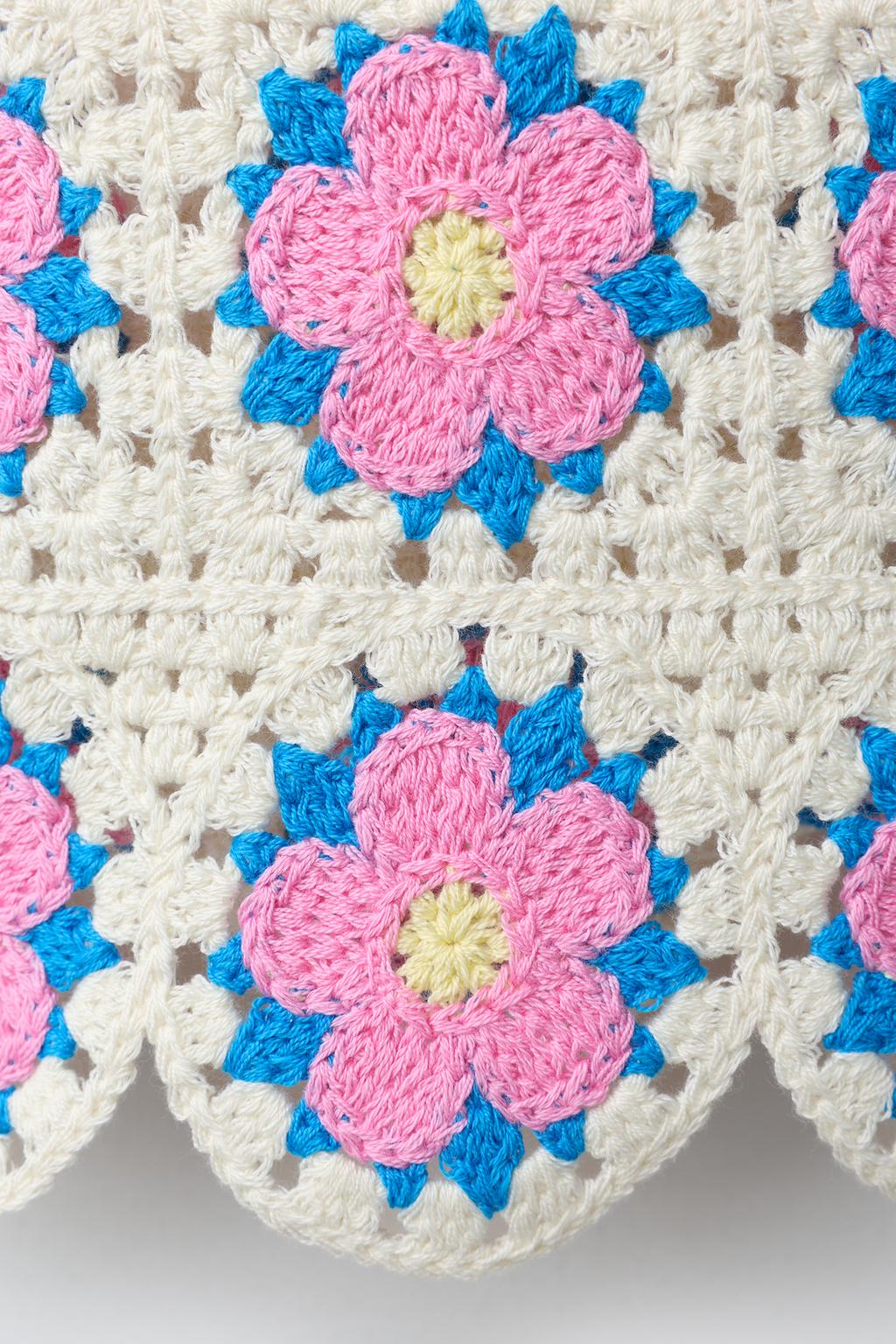 ТОП С ЦВЕТОЧНЫМ КРУЖЕВОМ КРОШЕ