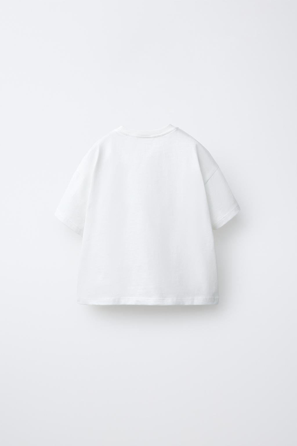 ФУТБОЛКА С ВЯЗАНЫМИ ЦВЕТАМИ КРЮЧКОМ