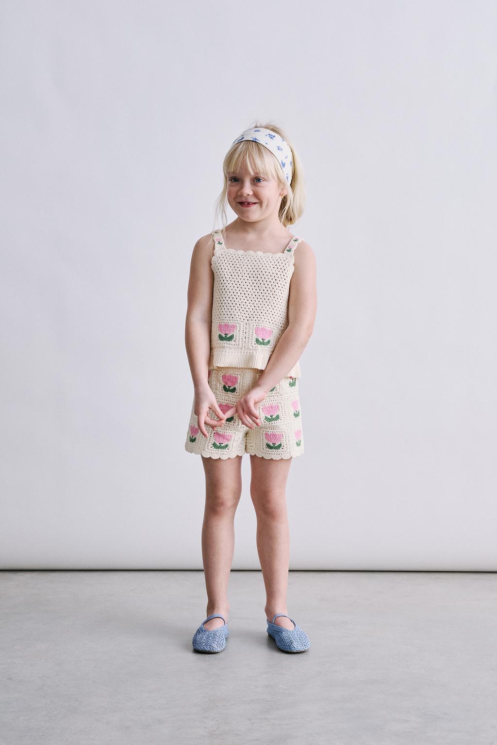 ШОРТЫ-БЕРМУДЫ ИЗ КРУЖЕВА КРОШЕ С ЦВЕТОЧНЫМ УЗОРОМ