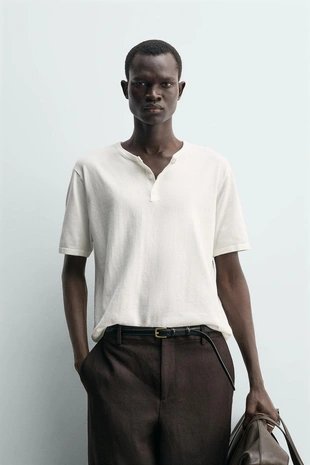 Футболка с воротником хенли- Заказать в России