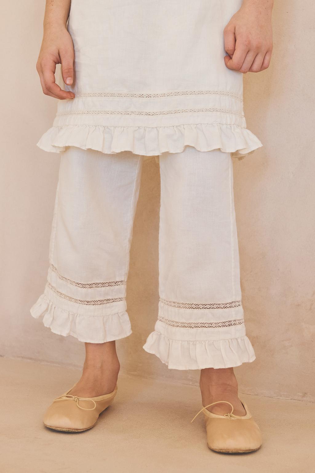 Штаны-кюлоты из льна и хлопка с кружевными оборками для возраста 6-12 лет