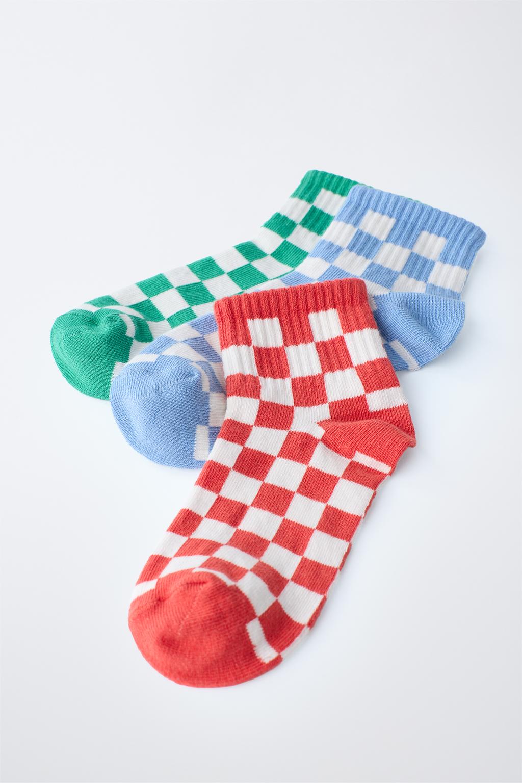 НАБОР ИЗ ТРЕХ КОРОТКИХ НОСКОВ В ШАХМАТНУЮ КЛЕТКУ