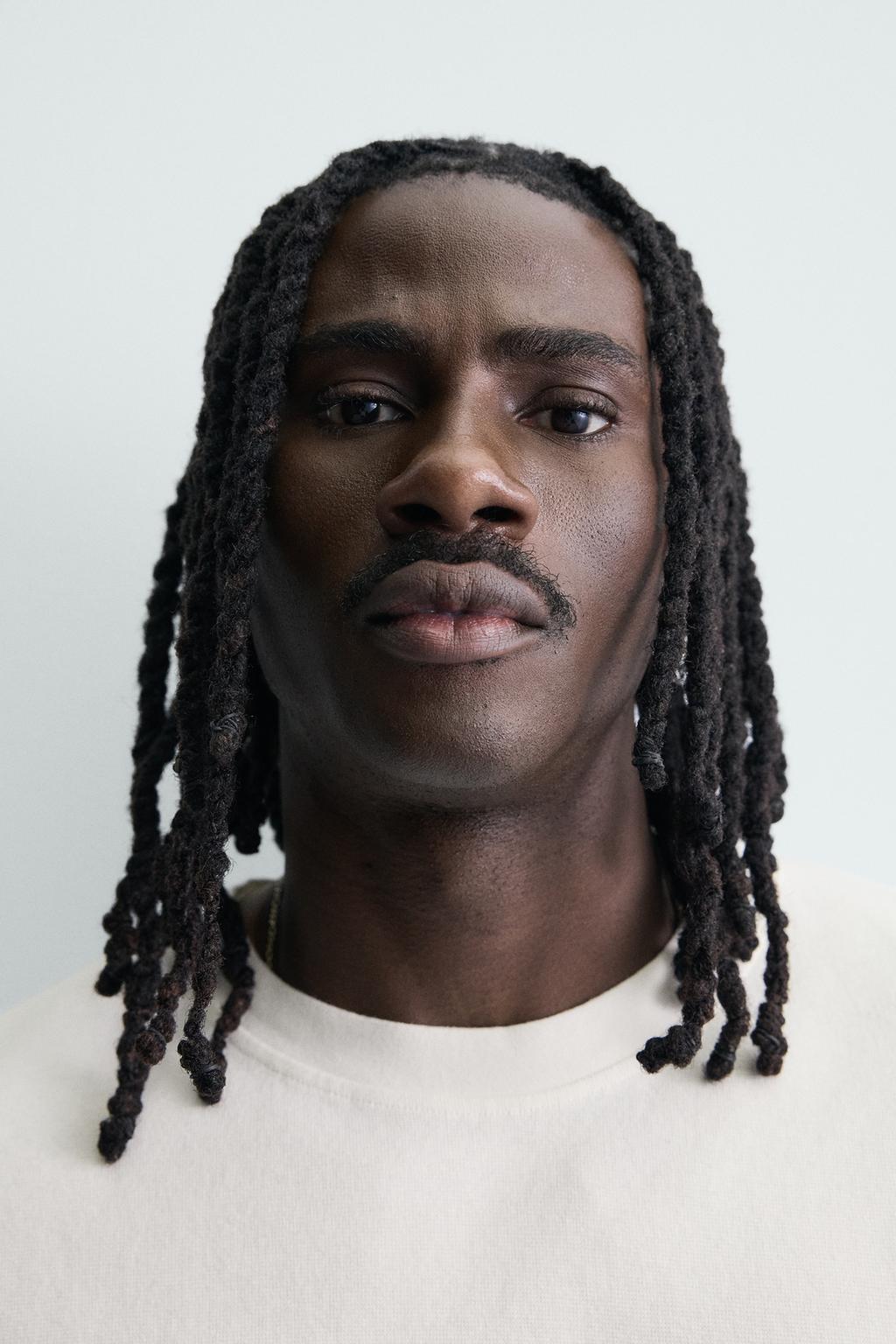 ТОЛСТОВКА  С РЕЛЬЕФНЫМ УЗОРОМ