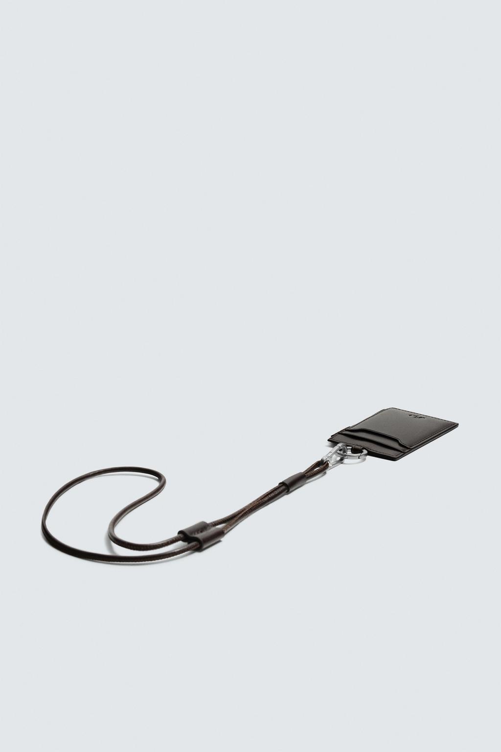 КОЖАНЫЙ ДЕРЖАТЕЛЬ ДЛЯ КАРТ С ПОДВЕСКОЙ