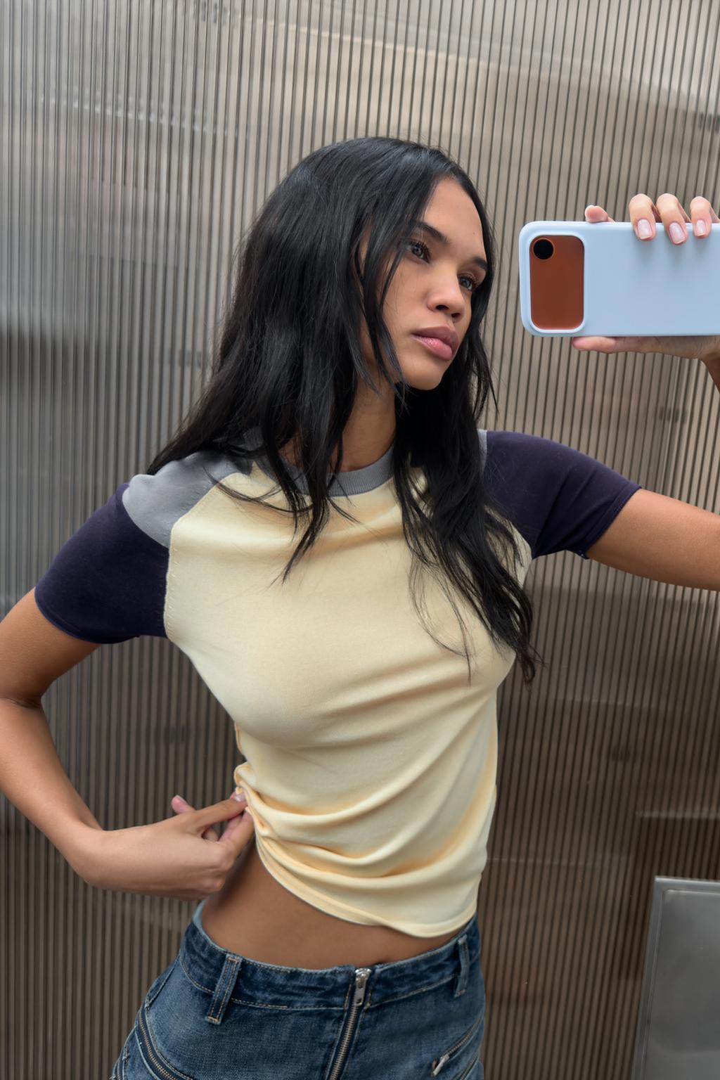 ТРИКОТАЖНЫЙ ТОП КОЛОР-БЛОК