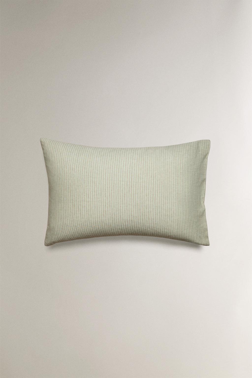 Наволочка из штапельного льна и хлопка в полоску