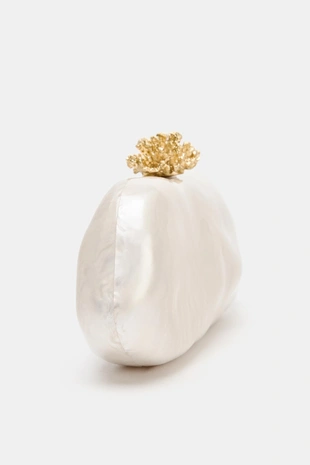 Клатч с металлической деталью- Заказать в России