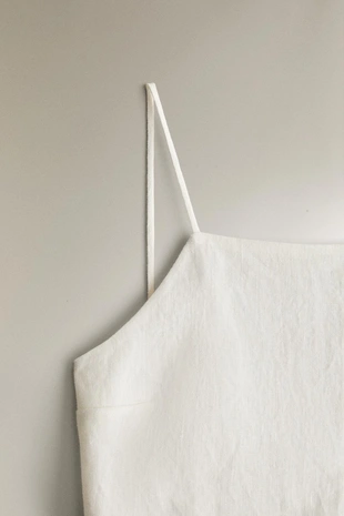 Льняный топ с тонкими бретелями- Заказать в России