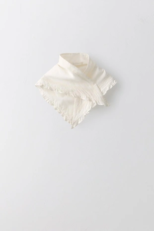 Шарф из льна и хлопка с кружевными оборками (Лимитированная коллекция)- Заказать в России