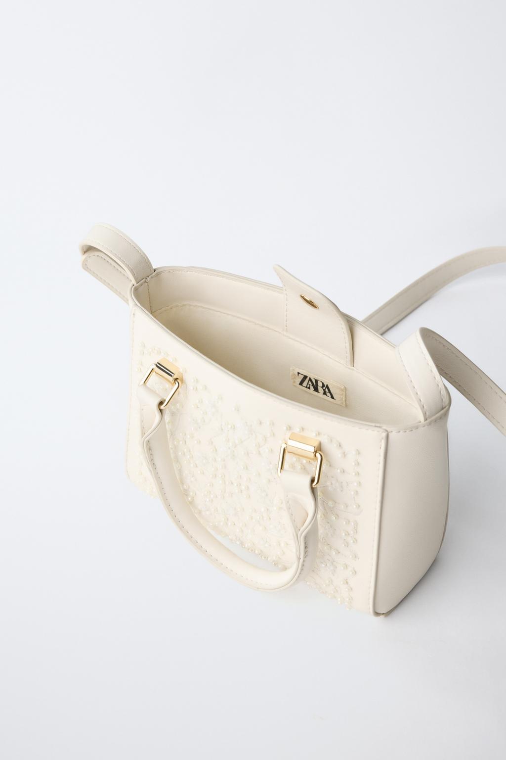 СУМКА С ПЛЕЧЕВЫМ РЕМНЕМ И ЖЕМЧУЖНЫМИ ДЕТАЛЯМИ