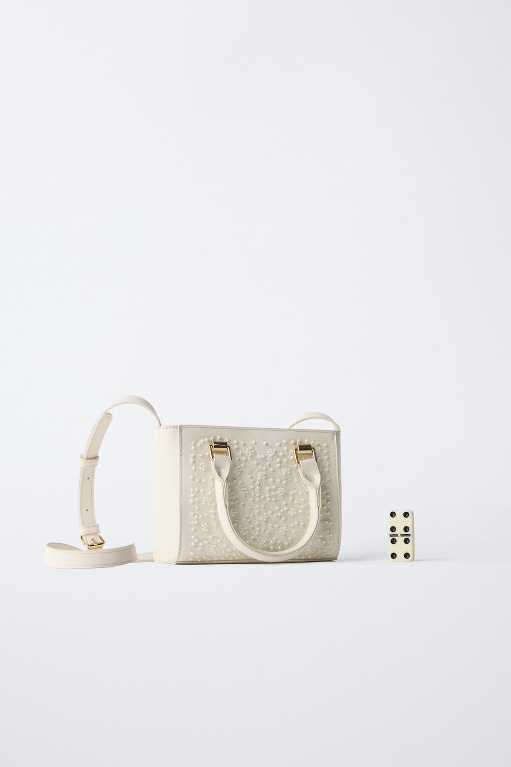 СУМКА С ПЛЕЧЕВЫМ РЕМНЕМ И ЖЕМЧУЖНЫМИ ДЕТАЛЯМИ