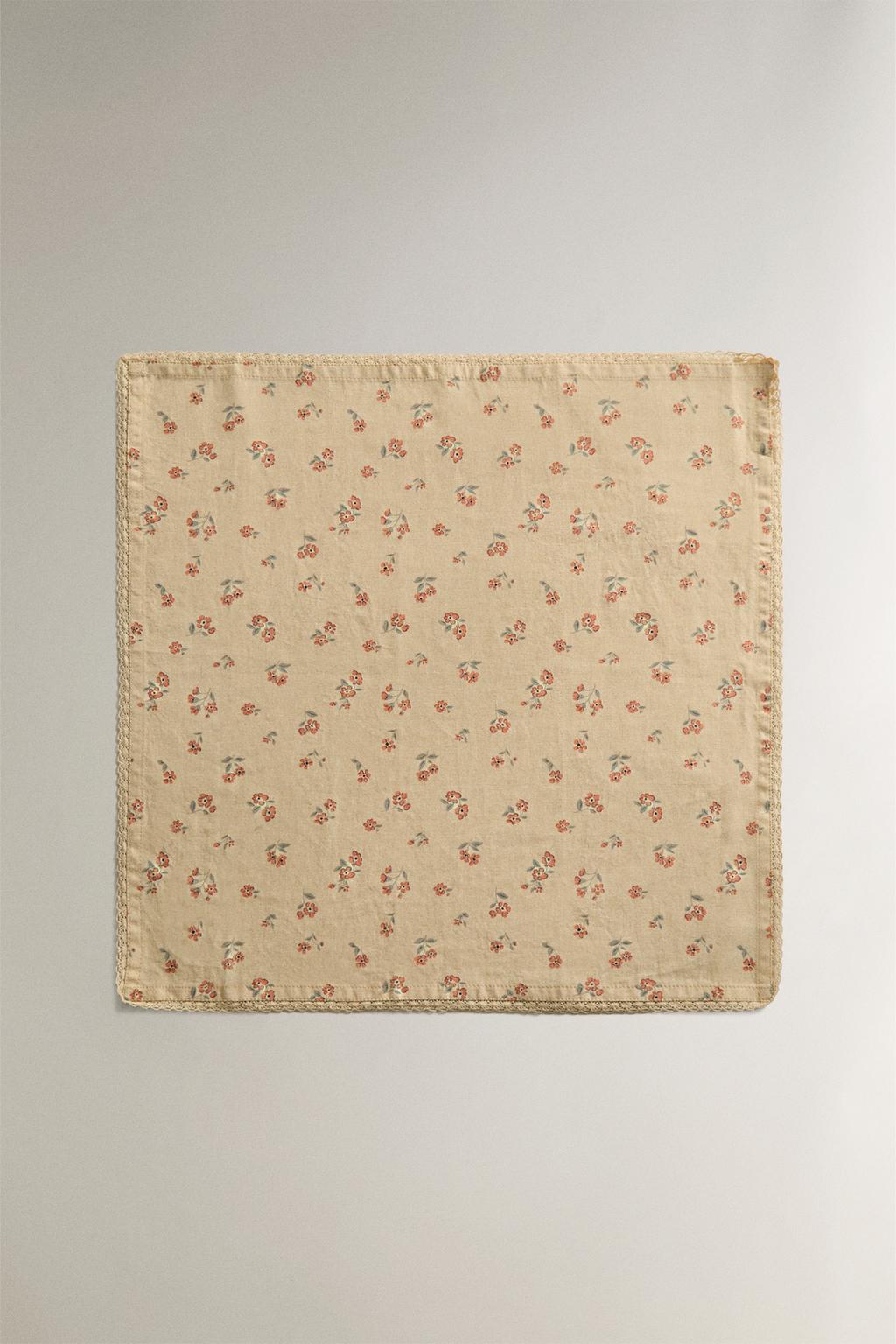 Набор салфеток с принтом полевых цветов и кружевной отделкой (набор из 2)