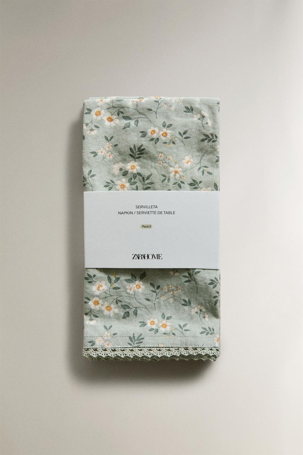 Набор салфеток с цветами на краю и кружевным краем (набор из 2 шт.)