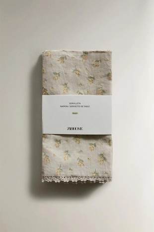 Набор салфеток с дикоцветами и кружевным краем (набор из 2 шт.)- Заказать в России