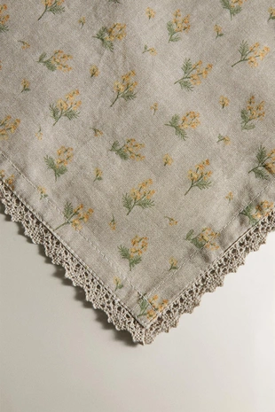 Дорожка для стола wildflower с кружевными оборками- Заказать в России