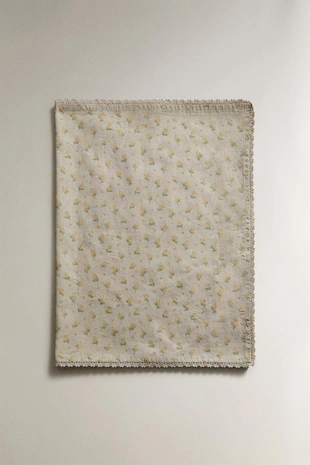 Дорожка для стола wildflower с кружевными оборками- Заказать в России