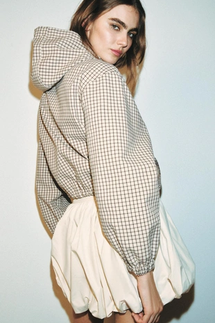 Куртка в клетку с капюшоном- Заказать в России